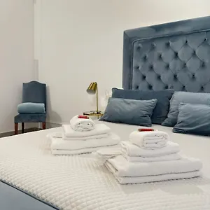 Maison M Boutique Bed and breakfast