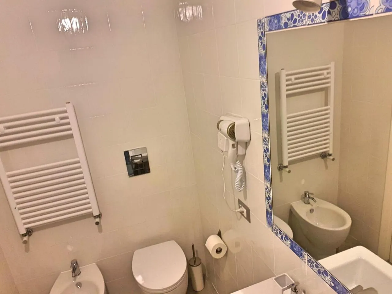 Bed and Breakfast #Zonaporto Neapol 3*,  Itálie